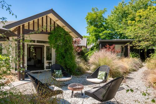 Wanaka House | Emerald Oasis by Sotheby's Luxury Rental Homes