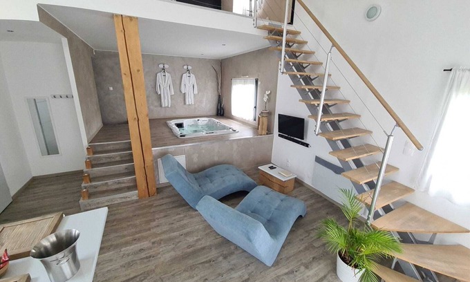 Chasseneuil-du-Poitou House | Emlavie lofts - rentals with private Spa - Futuroscope 5 mn away