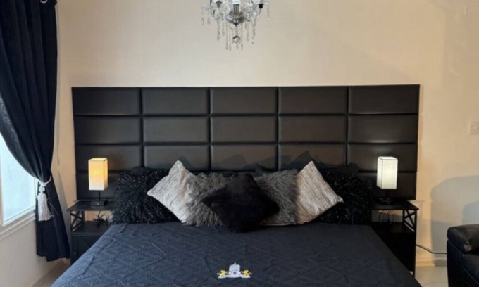 Marbella House | Empire Club Resort Private Jacuzzis