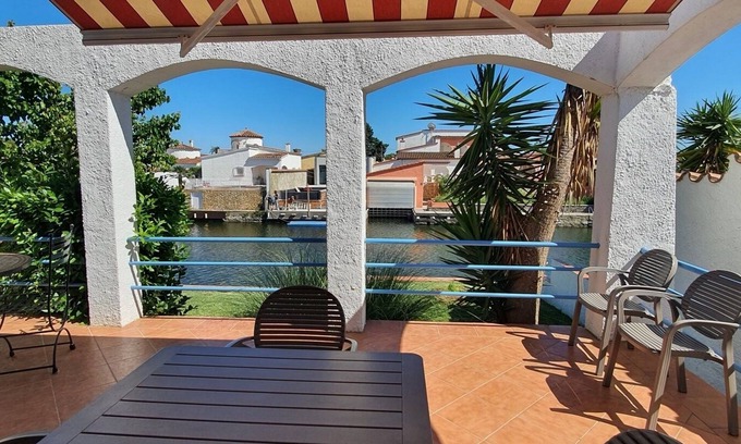 Castello d'Empuries Villa | Empuriabrava: Villa "Alberes 221" - 6/8 persons