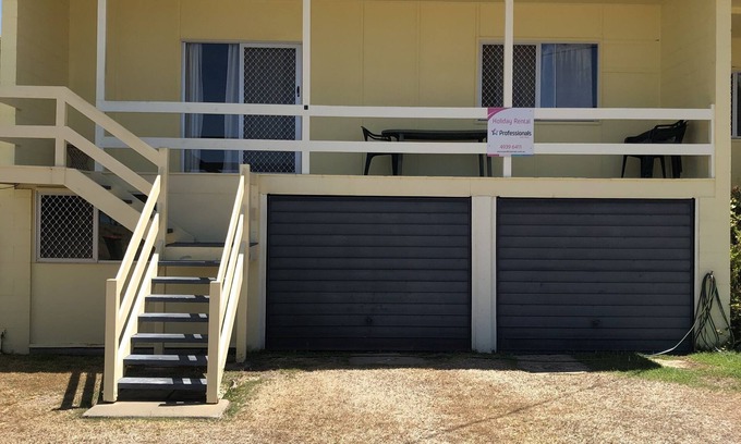 Emu Park Apartment | Emu Park Beach front Apartment