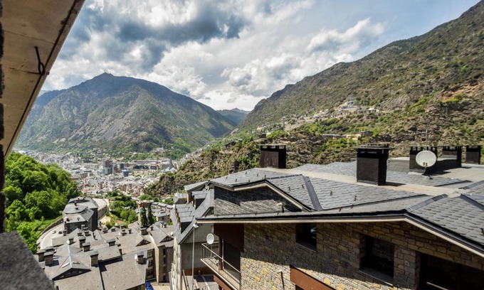 Escaldes-Engordany Apartment | Encantador Atico cerca de Caldea, Molleres HUT 6793