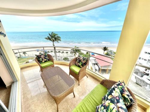 Tonsupa Apartment | Encantador departamento frente al mar con WIFI