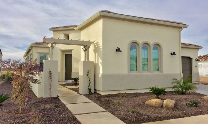 San Tan Valley House | Encanterra Country Club Resort Style Vacation Home - True Resort Living