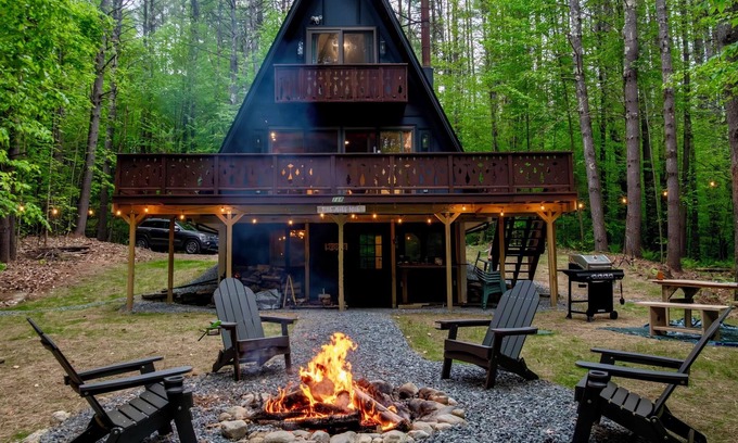 East Jamaica House | Enchanting A-Frame in Jamaica, VT