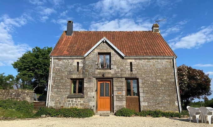 Le Fresne-Poret Cottage | Enchanting cottage in a rural location