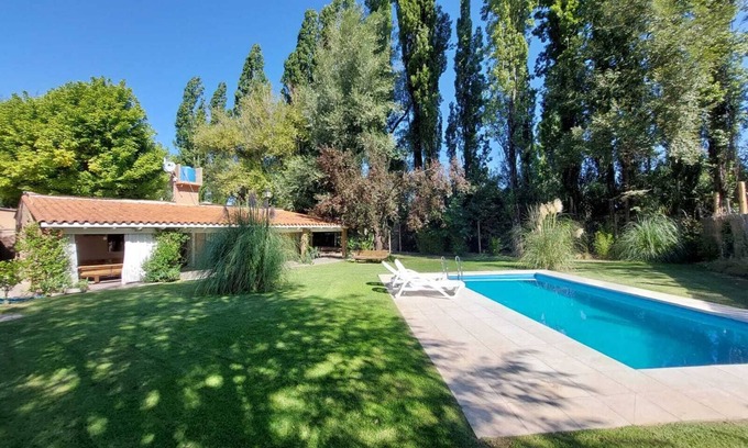 Chacras de Coria House | Enchanting Juanita house: Spacious, Pool, Garden - Chacras de Coria