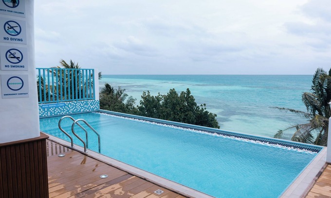 Dhiffushi Hotel | Endorphins Beach Villa