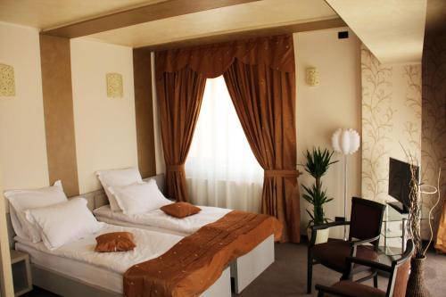 Tirgu Jiu House | Enigma Pension