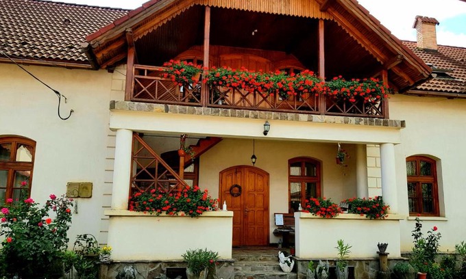 Cernat Bed & Breakfast | Enikő Vendégház