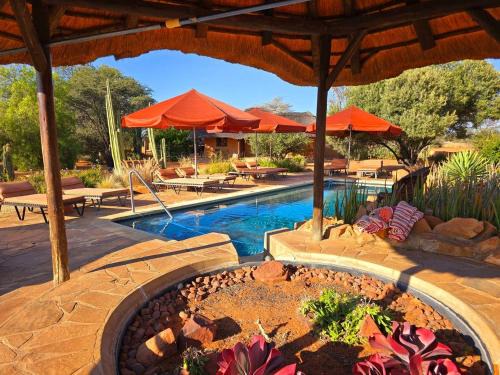 Windhoek Cabin | Eningu Kalahari Lodge