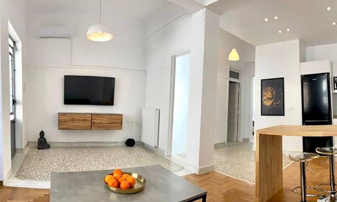 Dafni Apartment | Enjoy a 3BR stylish maisonette next to the city Center !