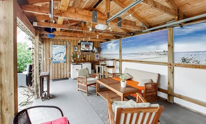 Hoganas House | Enjoy a cozy vacation in this vacation home near the beach.