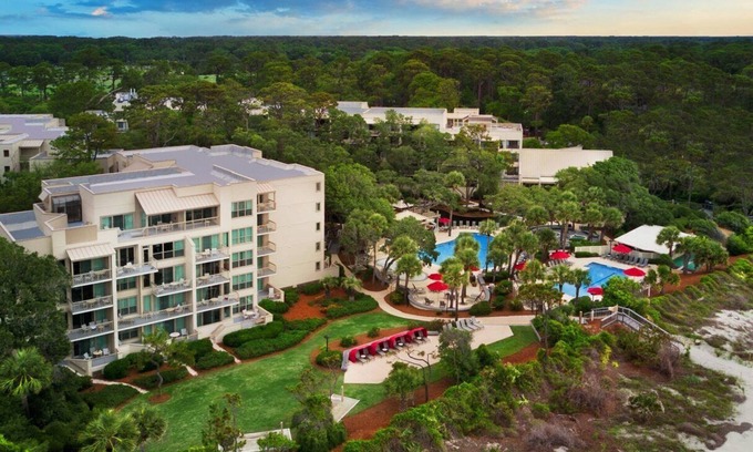 Beach Lagoon Villa | Enjoy a weekend at Marriott's Monarch in Hilton Head's Sea Pines Community