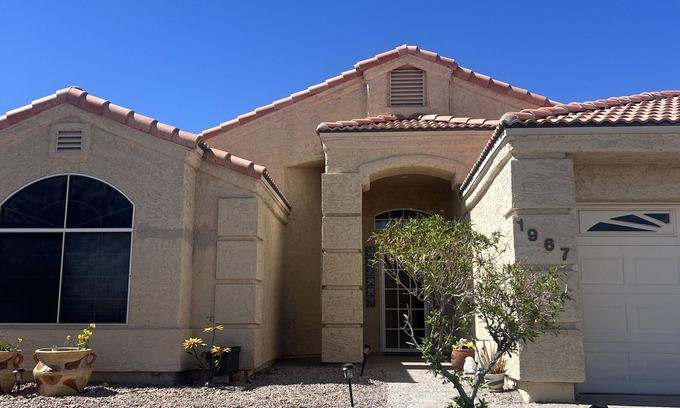 Fort Mohave House | Enjoy an oasis's over looking the golf course