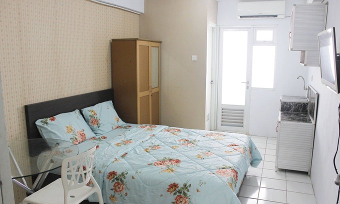 Gading Apartment | ENJOY JAKARTA TRIP (non smoking/wifi)