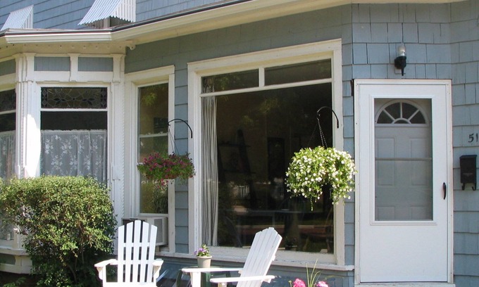 Saint Joseph House | Enjoy late summer in St. Joe, book August and September now.