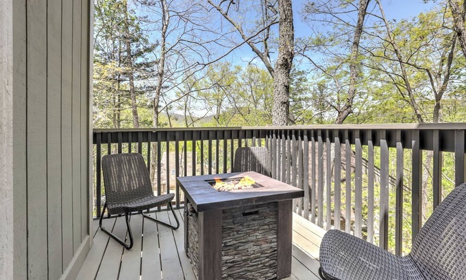 Big Canoe House | Enjoy peace and quiet in Big Canoe! - Castaway Cottage