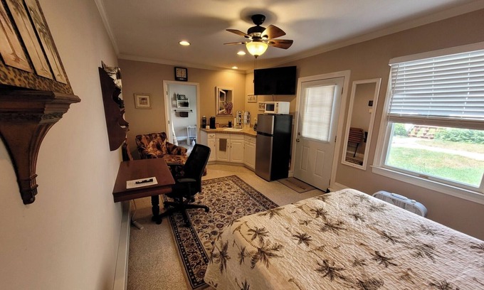 Lovettsville Apartment | Enjoy peace, quite and the beauty!