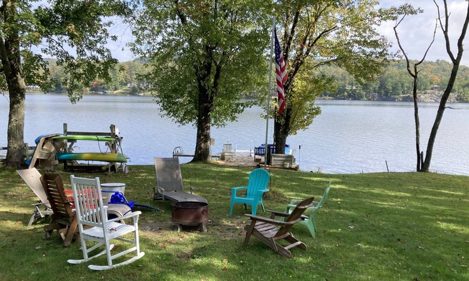 Castleton House | Enjoy S'more Vacation at our waterfront Lake Bomoseen 4 season house!