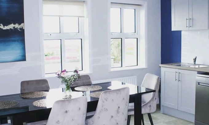 Doolin House | Enjoy the breathtaking view which you Relax at the Aran View Lodge