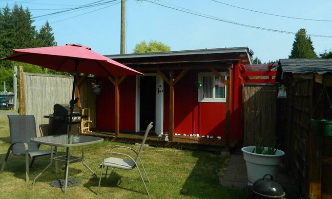 Regional District of Nanaimo Cabin | Enjoy the peace and the proximity to the beach.