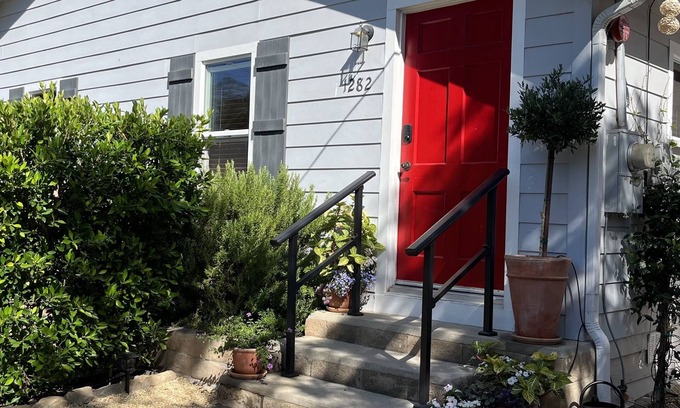 Montecito Cottage | Enjoy the serenity and charm of this hidden gem!