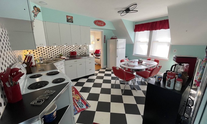 Two Harbors House | Enjoy this unique North Shore experience!