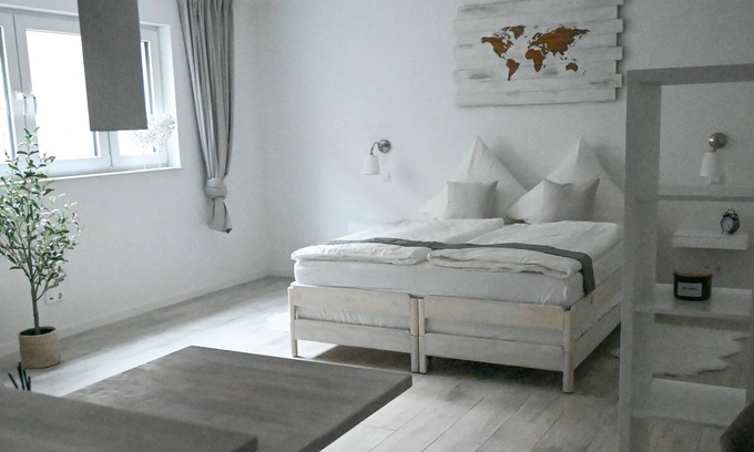 Lohmar Apartment | Enny Suite Apartment in the beautiful Rhineland