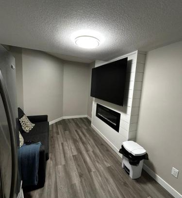 Northeast Edmonton Apartment | Entire 2 Ensuite Bedrooms in a Basement
