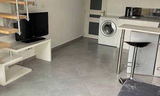 Junas Apartment | Entire apartment with private terrace