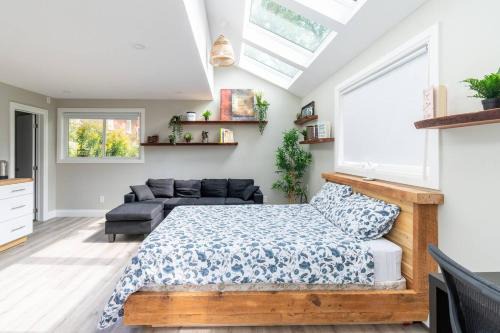 Waterloo Apartment | ENTIRE BACHELOR UNIT EN-SUITE UPTOWN WATERLOO - e4