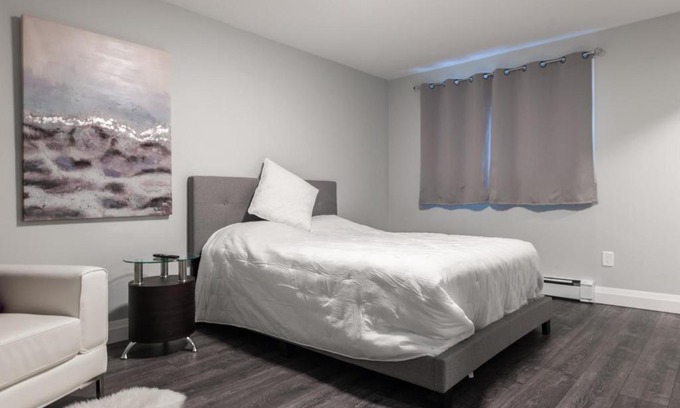 Waterloo Apartment | ENTIRE BACHELOR UNIT EN-SUITE UPTOWN WATERLOO - e5