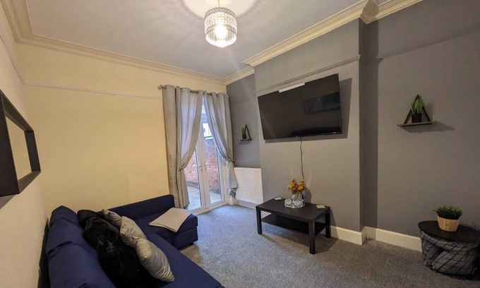 Braunstone House | Entire Beacon House in Leicester