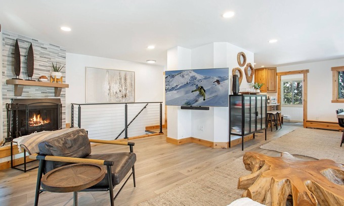 Vail House | Entire duplex, 2 hot tubs!