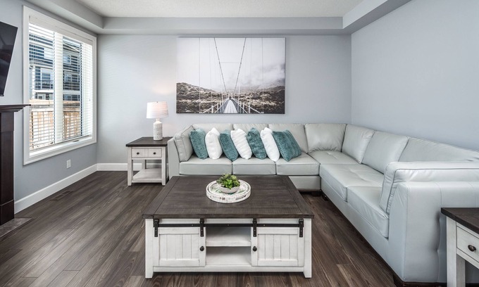 Chestermere House | Entire Executive Home, Walk to lake!