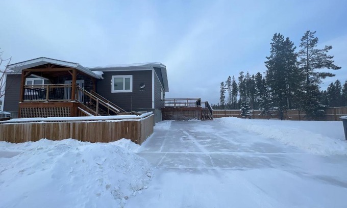 Whitehorse Villa | Entire Guest suite & Vacation home in Whitehorse