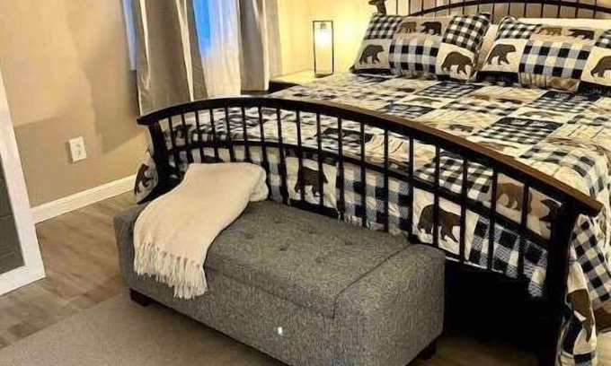 North Conway House | Entire Home N. Conway - Central Location, Saco, Skiing, Shopping
