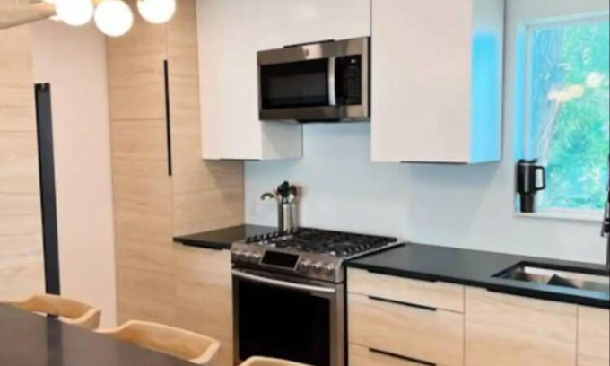 Bountiful House | Entire Home near SLC. Family Friendly & King Suite