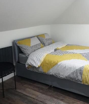 Bensham Manor Apartment | Entire large 4 bedroom flat