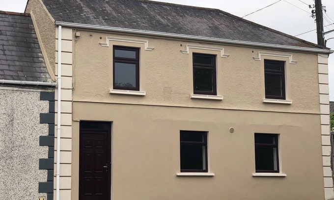 Hacketstown House | ENTIRE NEWLY RESTORED TOWNHOUSE