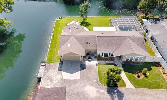 Weeki Wachee Gardens House | Entire residence, single level home with abundant natural light for you to enjoy