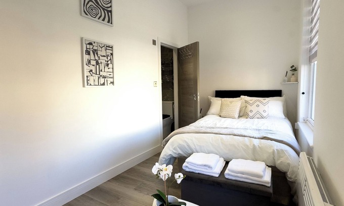 Shacklewell Apartment | Entire studio flat 20min from the city center
