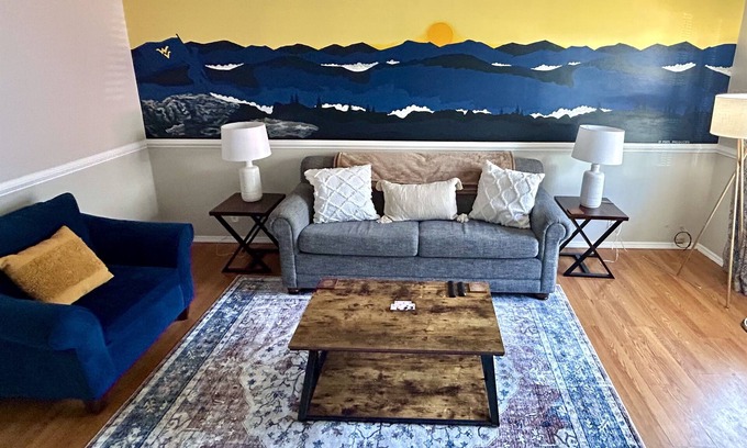 Morgantown House | Entire Townhome Walkable to Stadium and Ruby Memorial