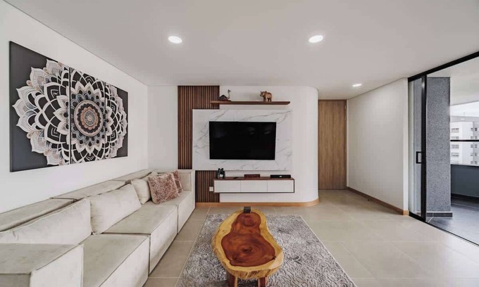 Buenos Aires Apartment | EP| Modern 2 BR W/Workspace, Views, Pool, Gym