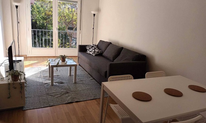 Algete Condo | Equipped apartment and direct assistance throughout the stay.