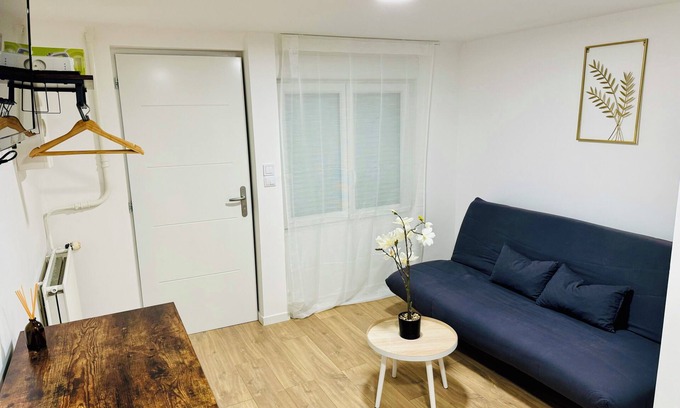 Villers-Saint-Paul Apartment | Equipped garden level 20m2