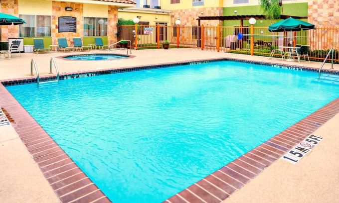 Bonanza Condo | Equipped King Suite Near LRD | Shared Hot Tub + Daily Free Breakfast