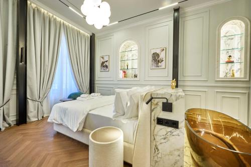 Monastiraki Hotel | Ermou 99 Intelligent Private Suites