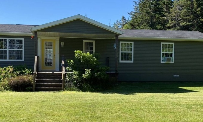 Campbells Cove House | Ernie’s paradise where peacefulness is our priority